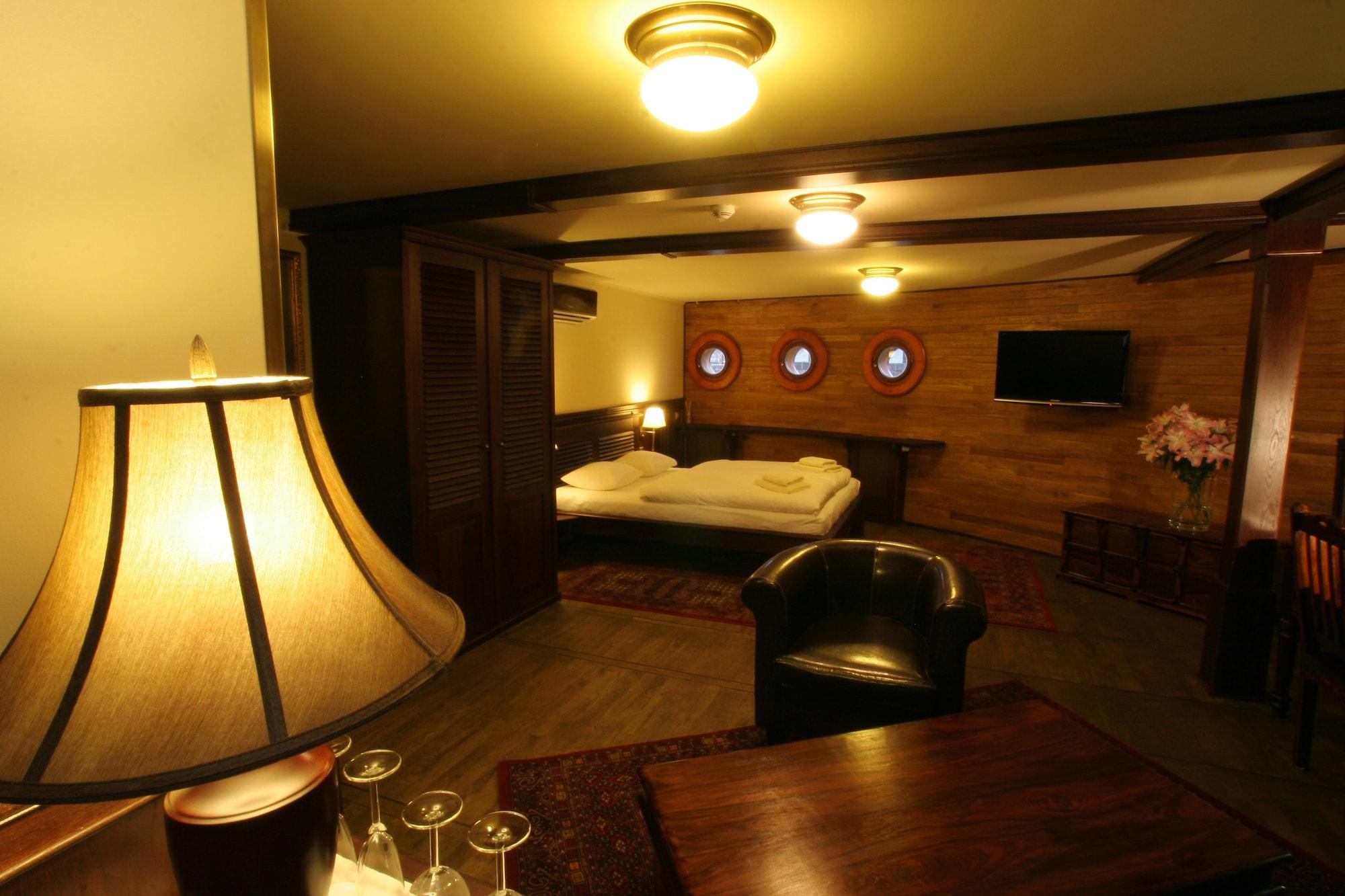 Boat Hotel Matylda Prag Eksteriør billede