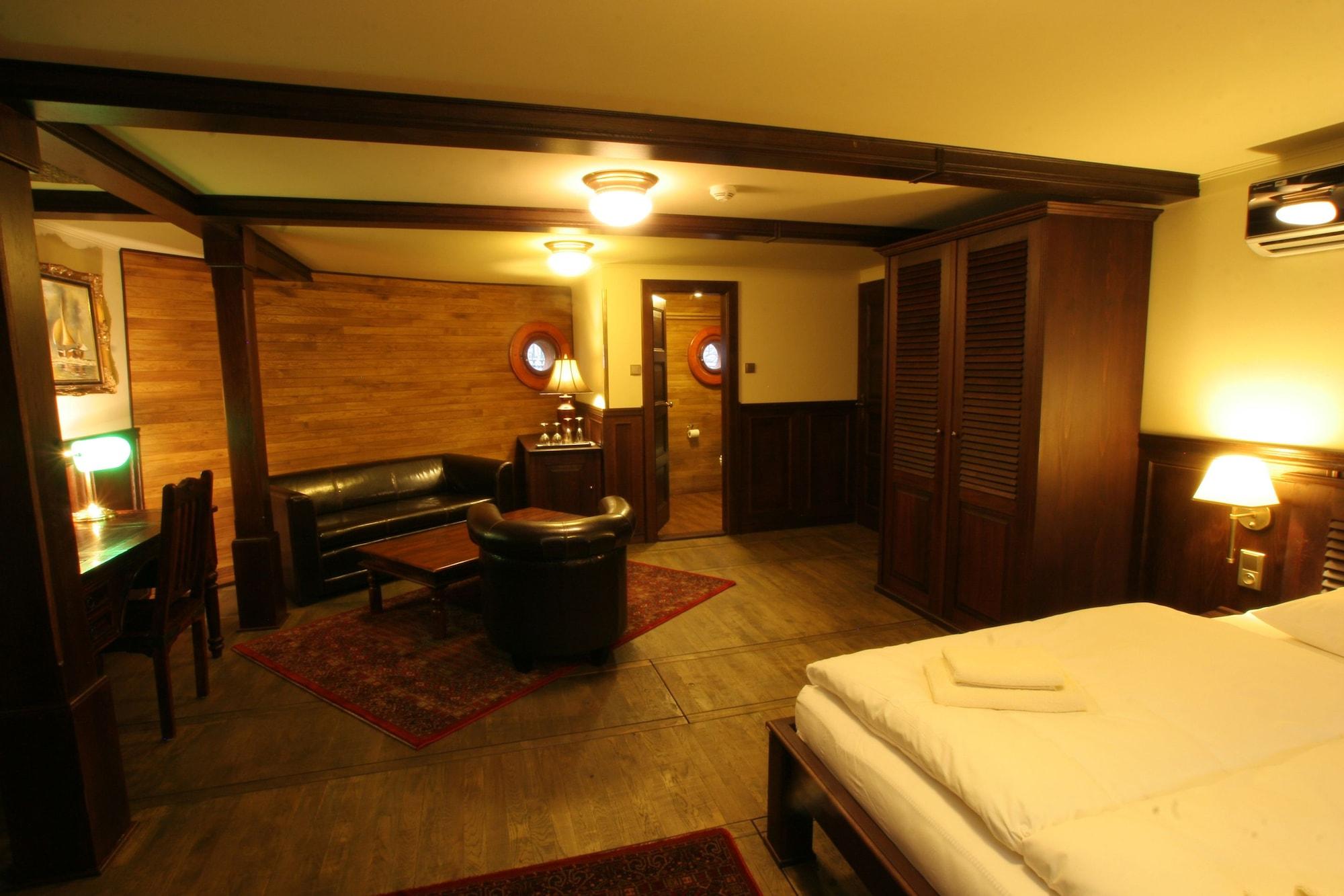 Boat Hotel Matylda Prag Eksteriør billede