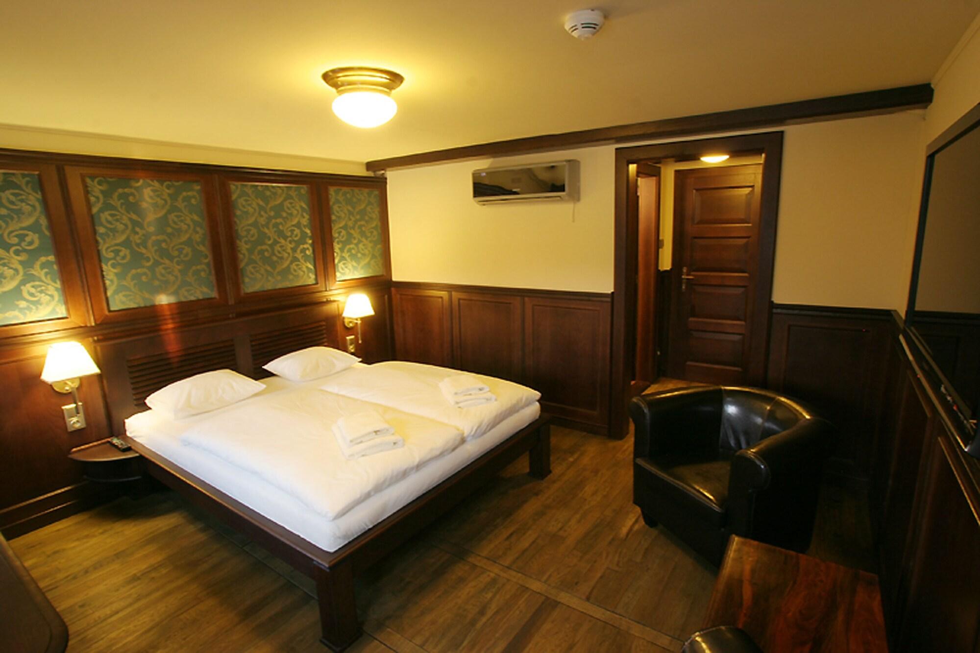 Boat Hotel Matylda Prag Eksteriør billede
