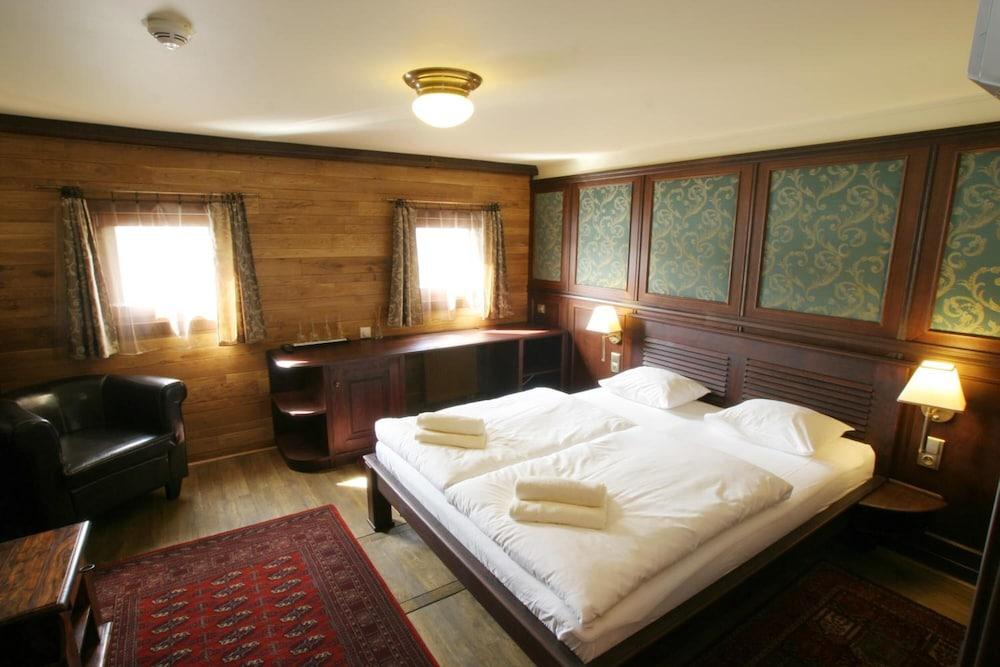 Boat Hotel Matylda Prag Eksteriør billede